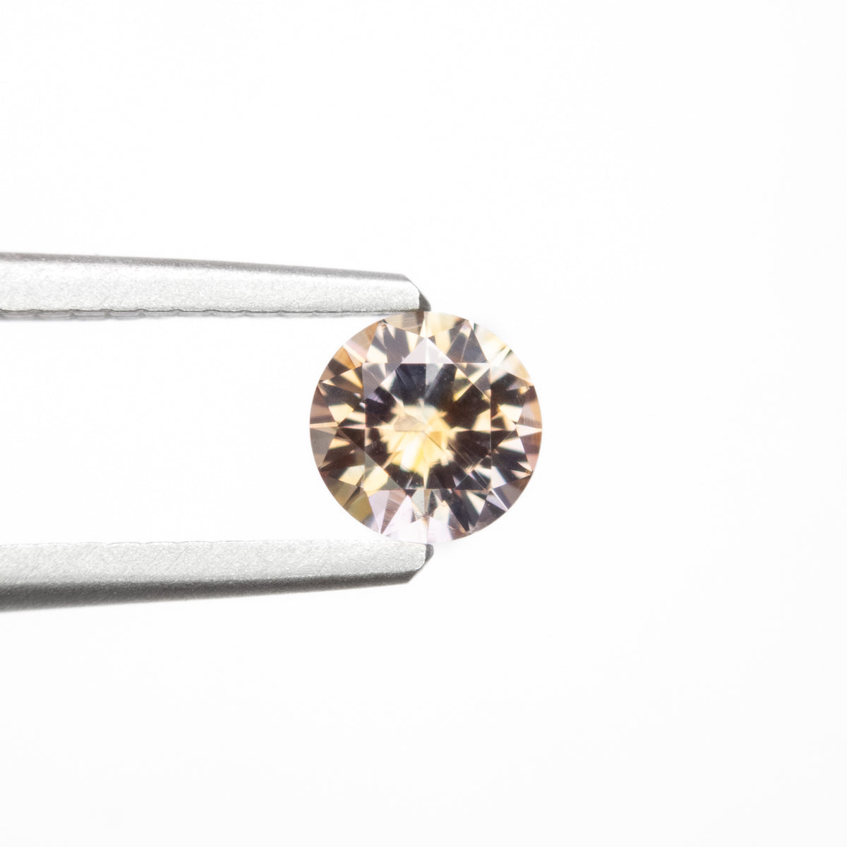Parti Peach Sapphire 0.63ct