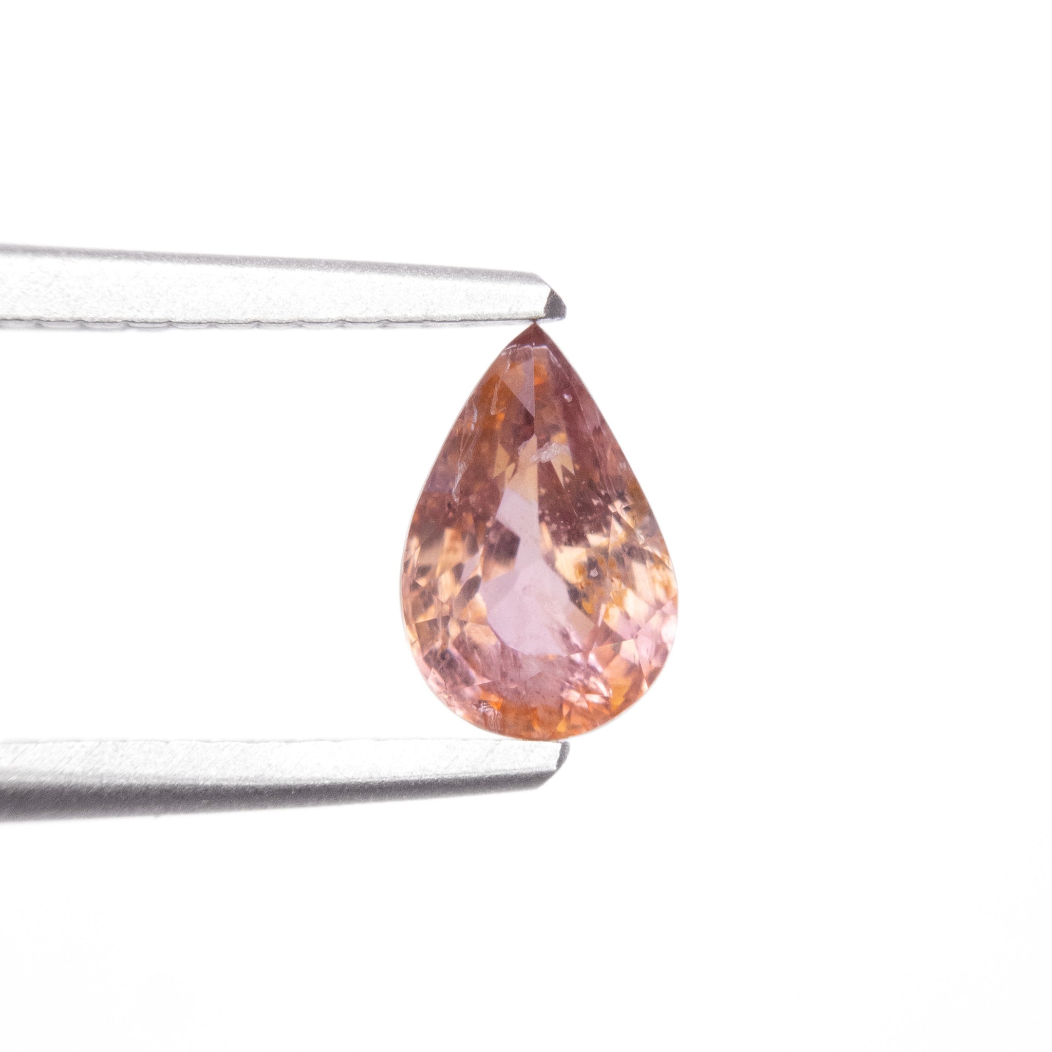 Saphir pêche 1,04 ct