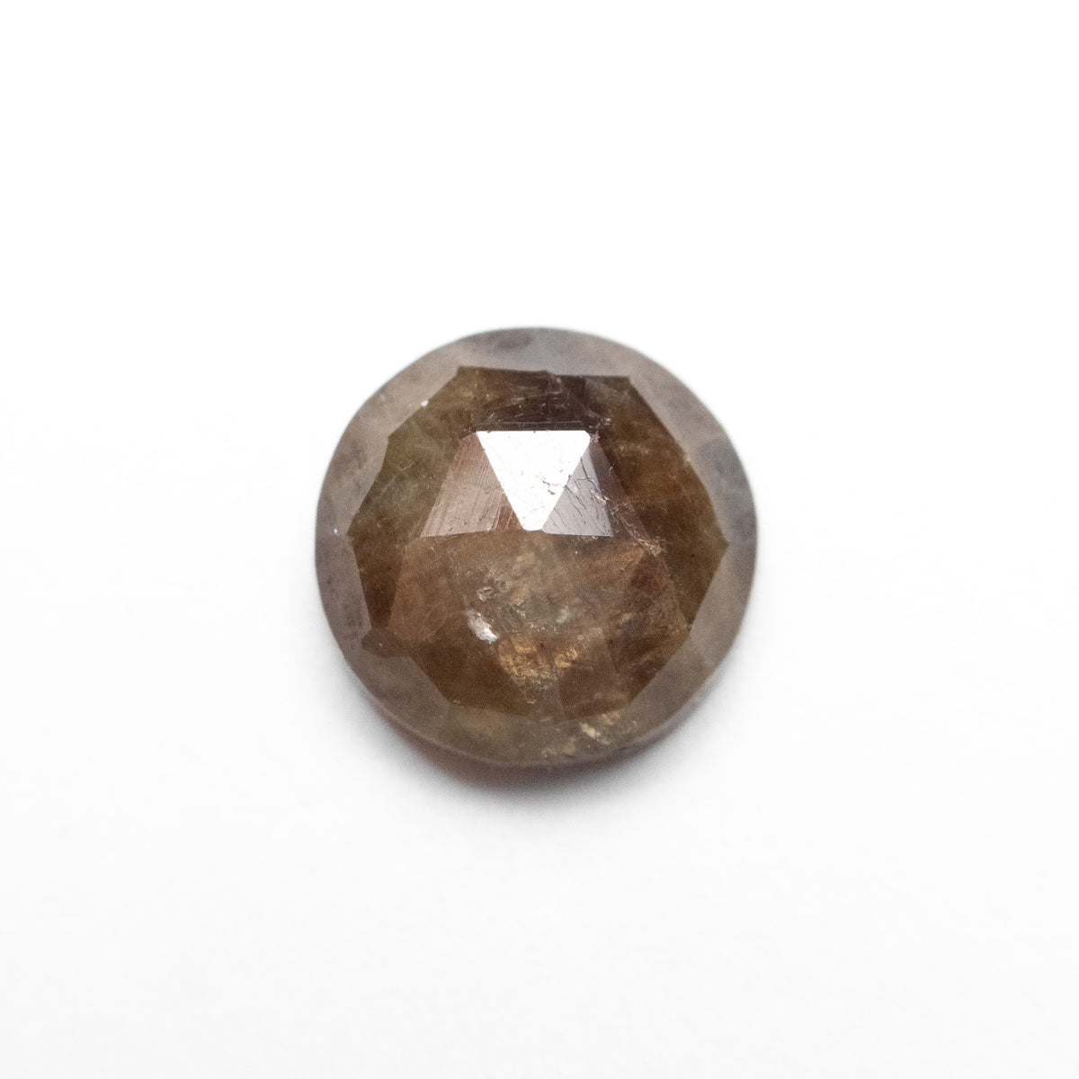 Saphir étoilé noir 15,895 ct
