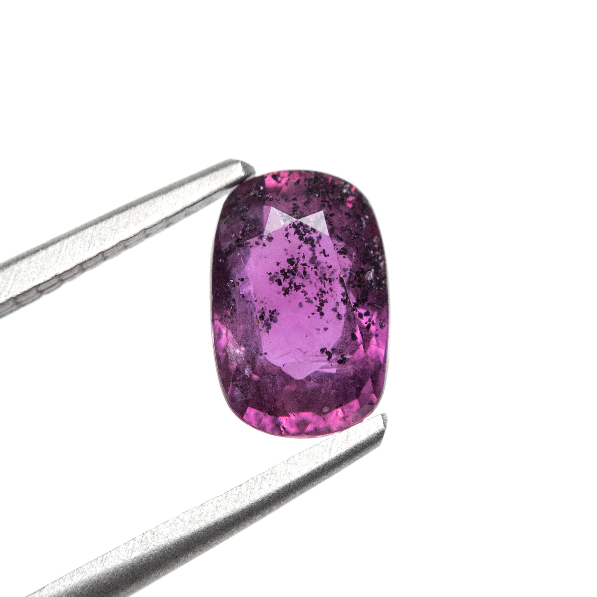 Berry Sapphire 1.73ct