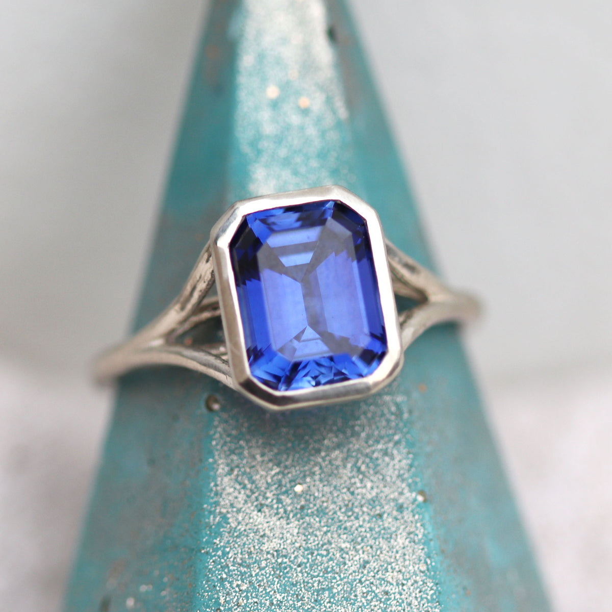 Annie - Split Shank Engagement Ring Mount