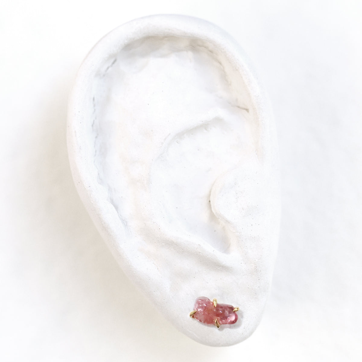 Clou d'oreille pépite 7 mm - spinelle pêche