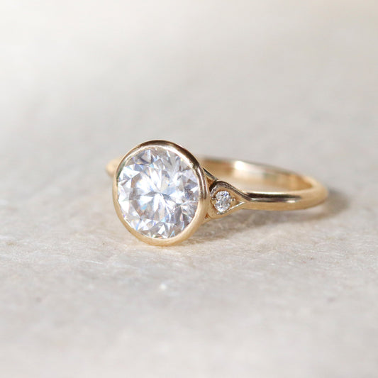 Thalia - Bezel Three Stone Engagement Ring Mount