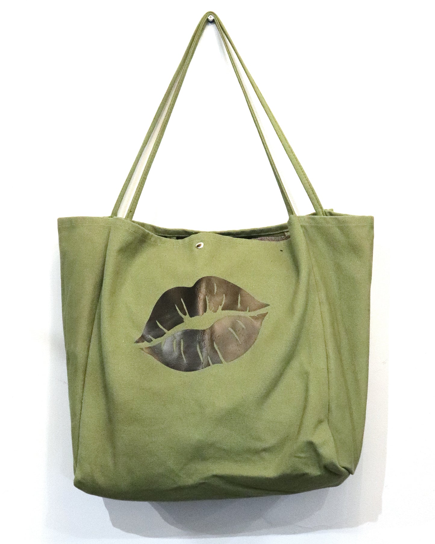 Bolso de mano con forma de labios