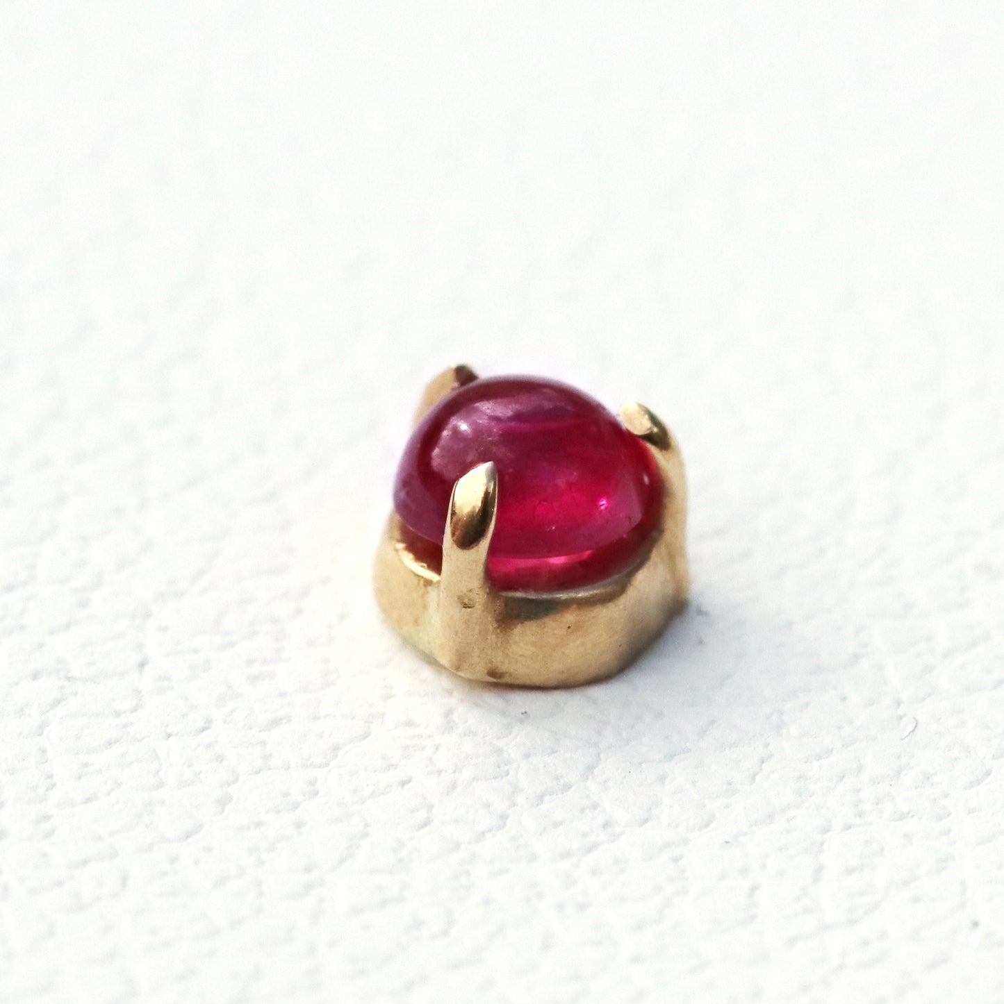 Tachuelas de 3 mm - Rubí