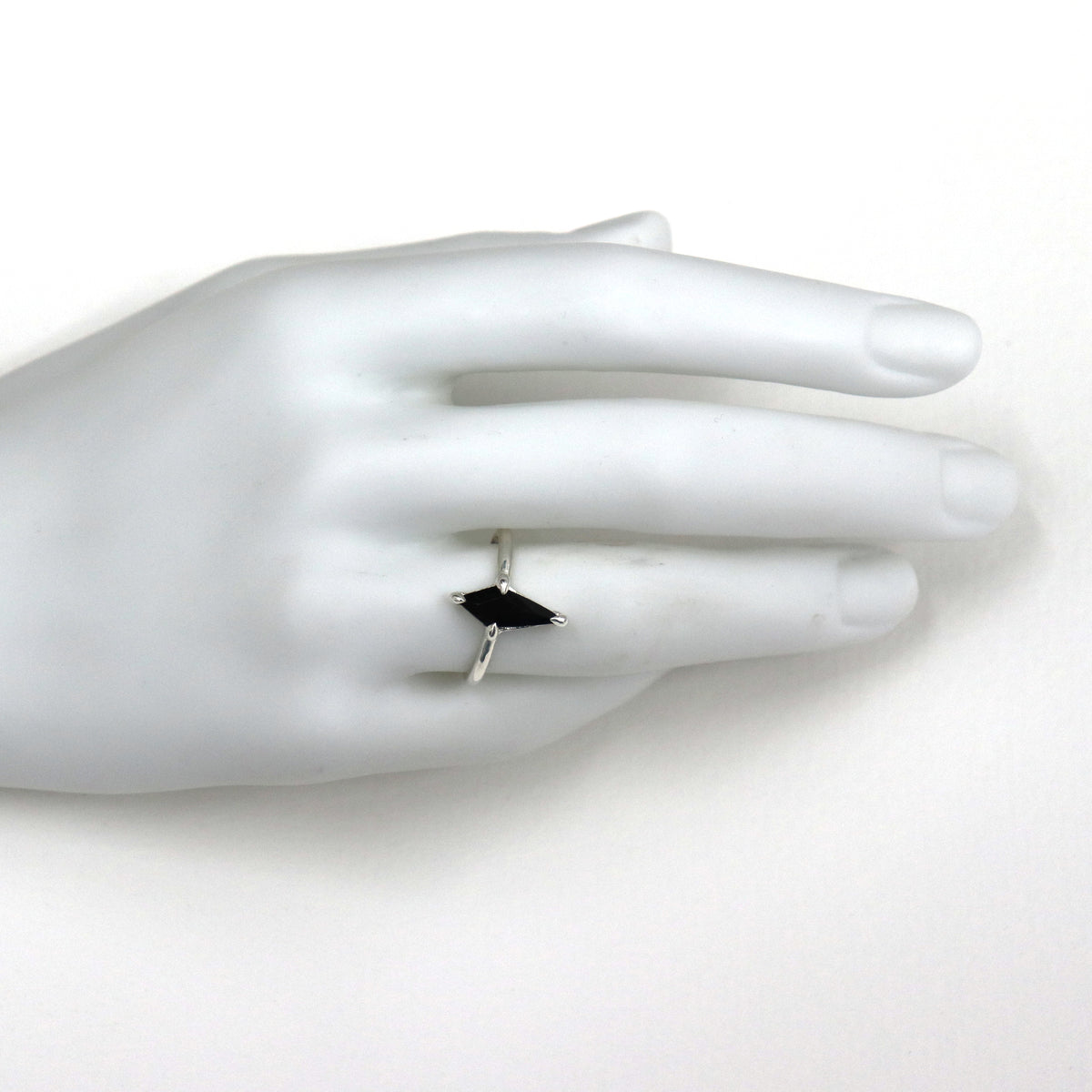 Anillo cristalino