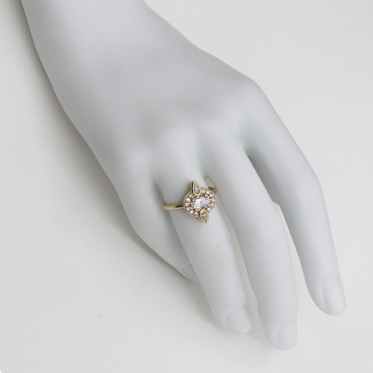 René - Moissanites