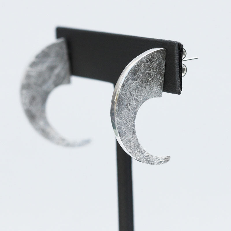 Tiger Claw Studs - Large