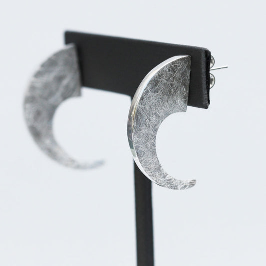 Tiger Claw Studs - Large